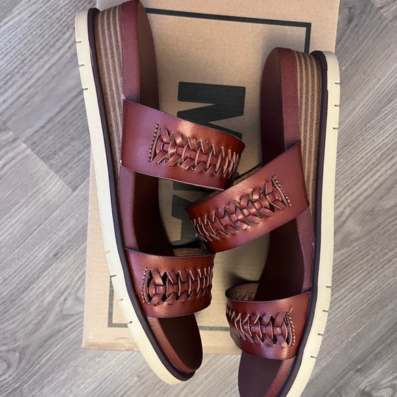 MIA Women's Woven Brown Wedge Sandals - Picture 1 of 6